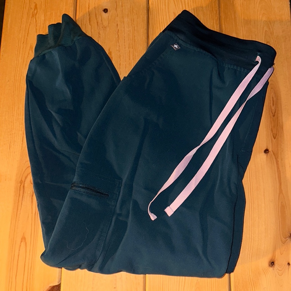 Figs Zamora Jogger Scrub Pants